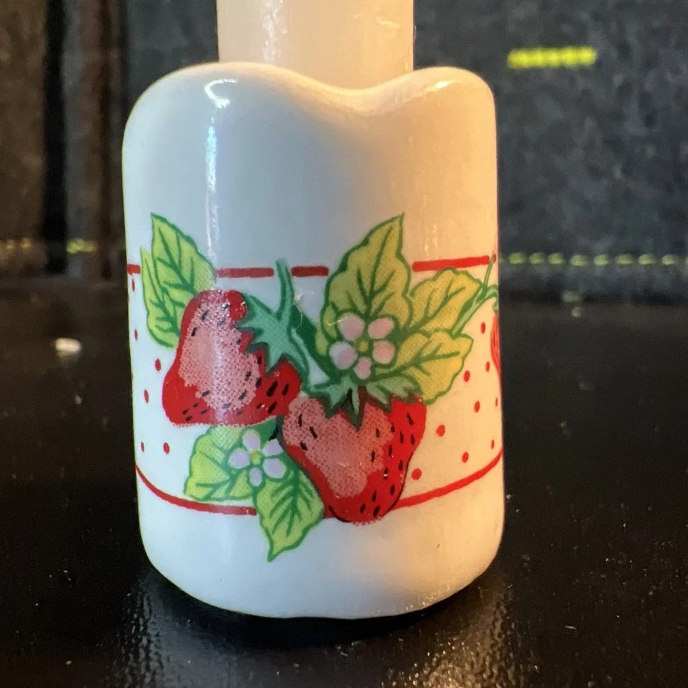 Vintage‎ Russ Berrie Candle Stick Holder - Strawberries Spring Ornament Fruit